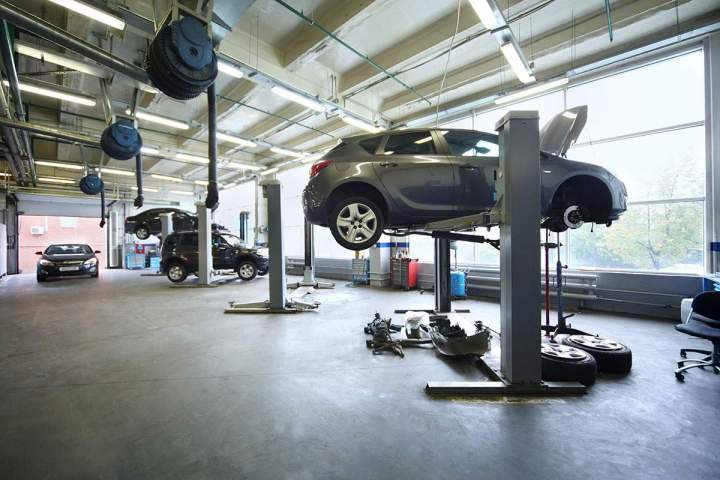 Garage automobile Saint-Julien-de-Coppel